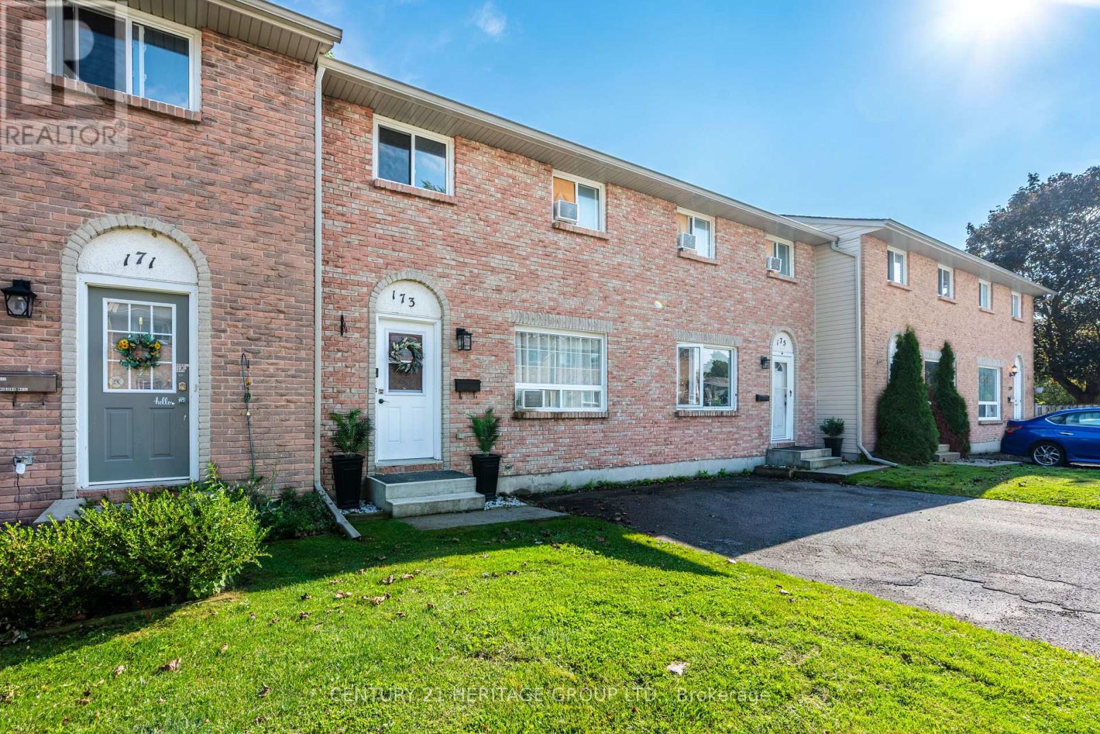 173 ROSEMUND CRESCENT
