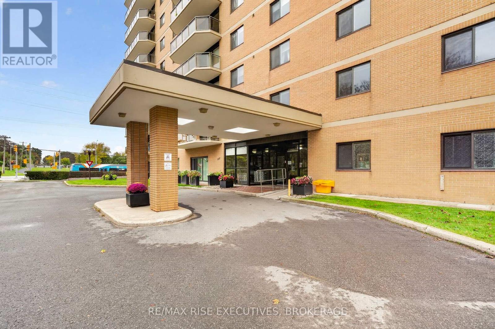 603 - 257 BATH ROAD