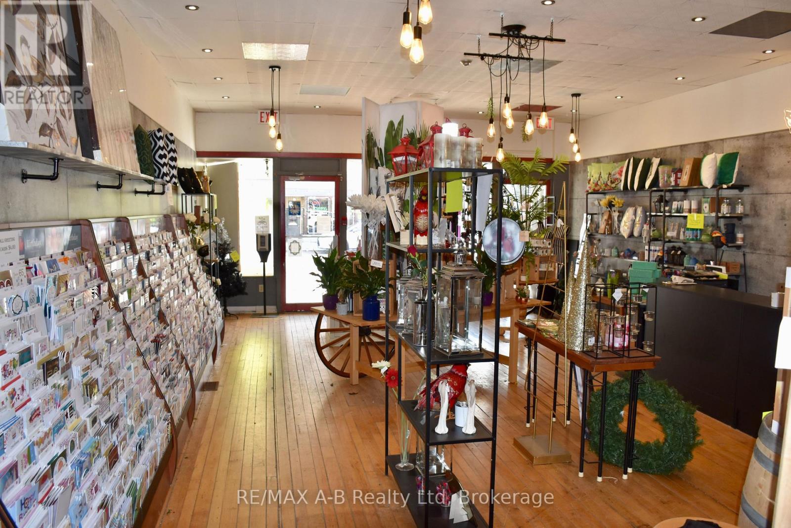 123 QUEEN STREET E