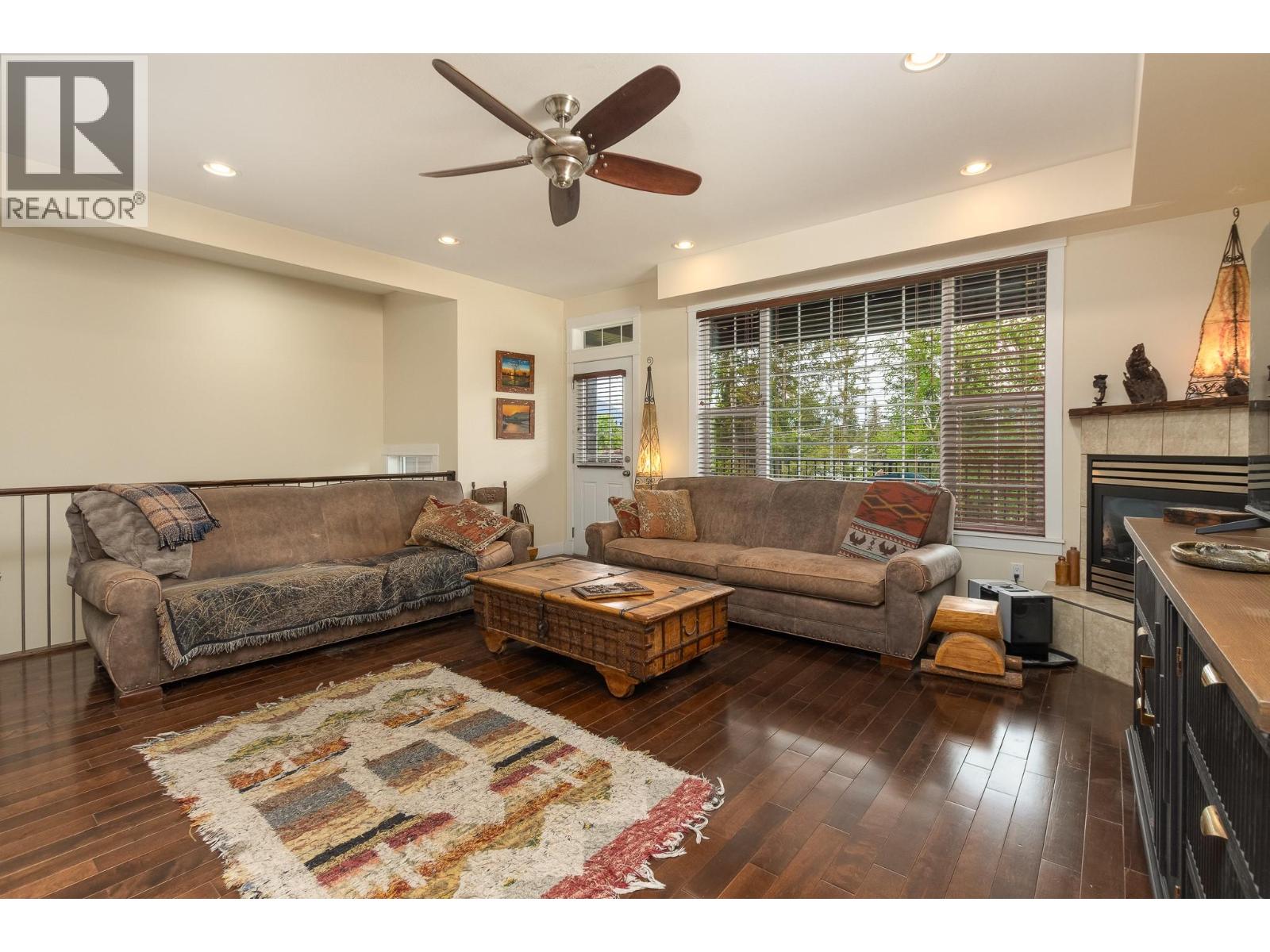 1596 Okanagan Avenue SE Unit# 4