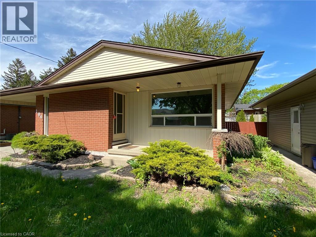 194 RIVER Road E Unit# Upper