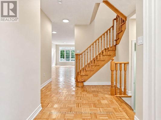 47 Loire Valley Ave, Vaughan (Patterson), ON 3