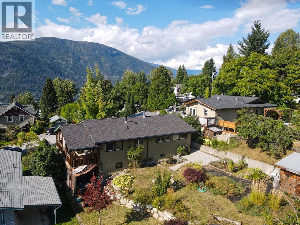 518 DELBRUCK STREET, NELSON, BC V1L 5L6 - Image 3897944720.jpeg?d=l