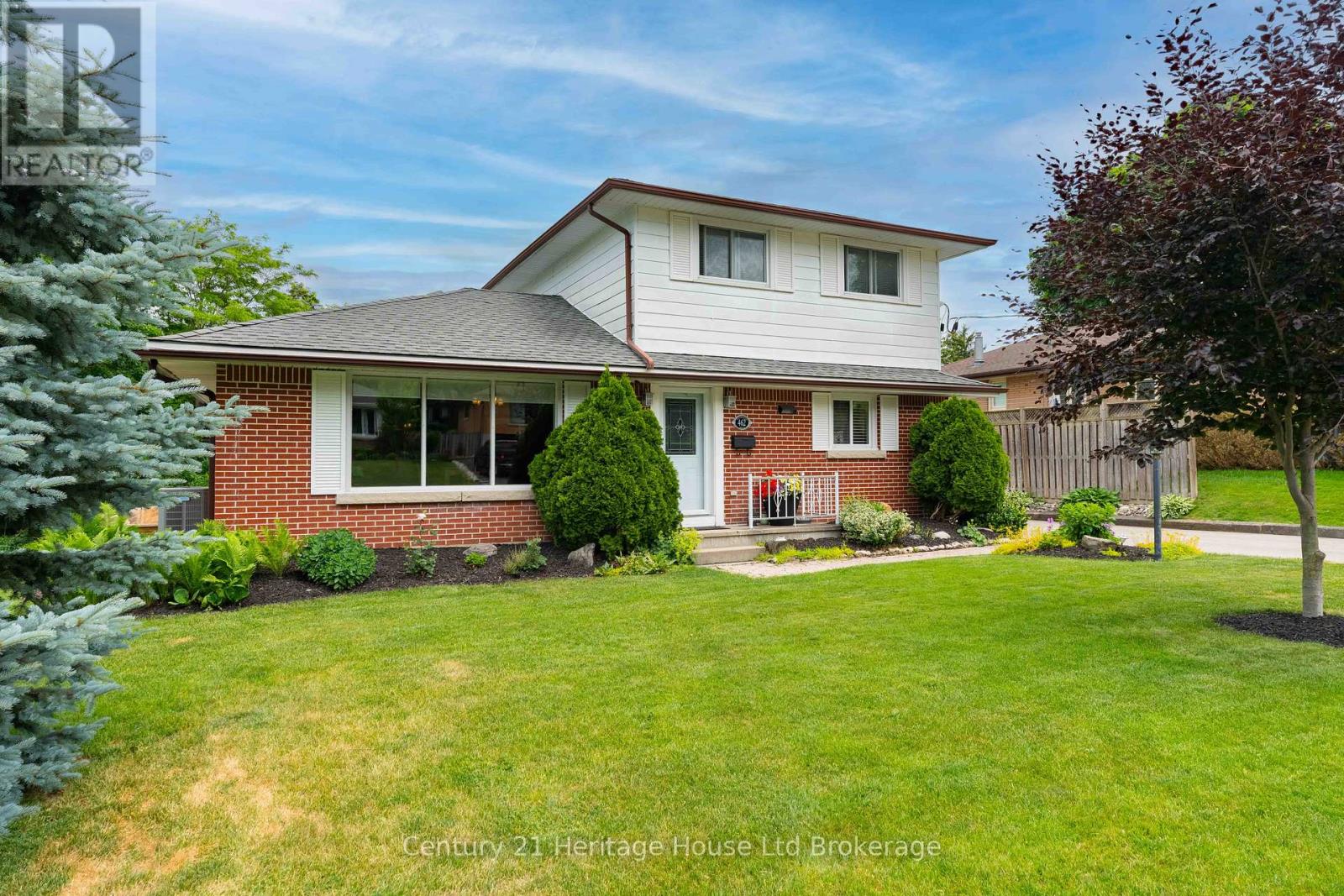 462 RIVERCREST DRIVE