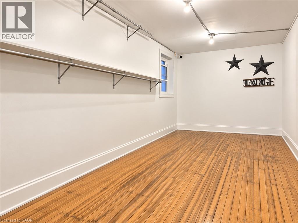 133 JAMES Street N Unit# Main