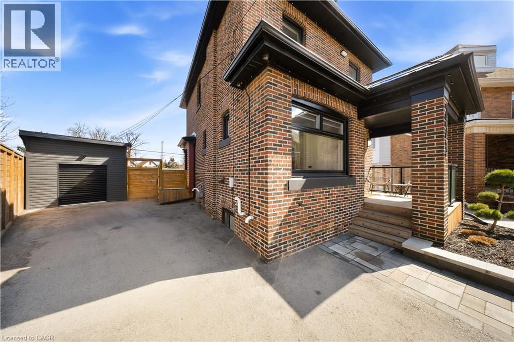 273 STINSON Crescent