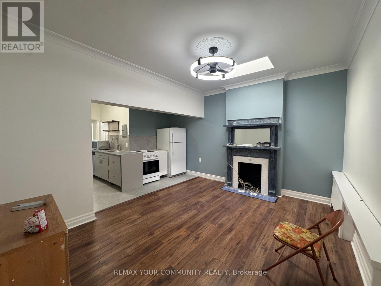 #1 - 358 MAIN STREET W