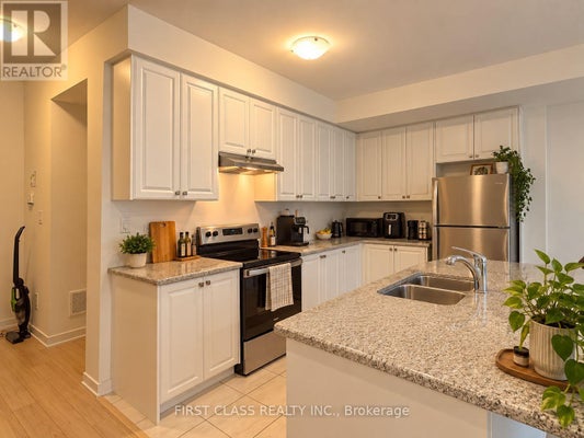 S - 66 Riley Reed Ln, Richmond Hill, ON 3
