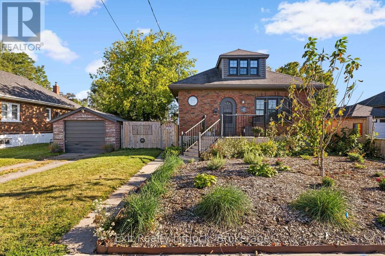 545 BRAIDWOOD AVENUE - Photo 2