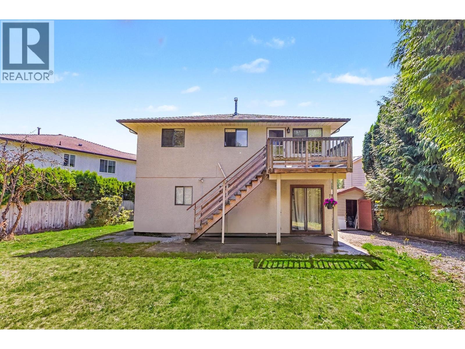 976 HOSMER COURT
