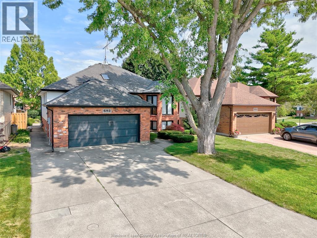 682 MICHAEL DRIVE