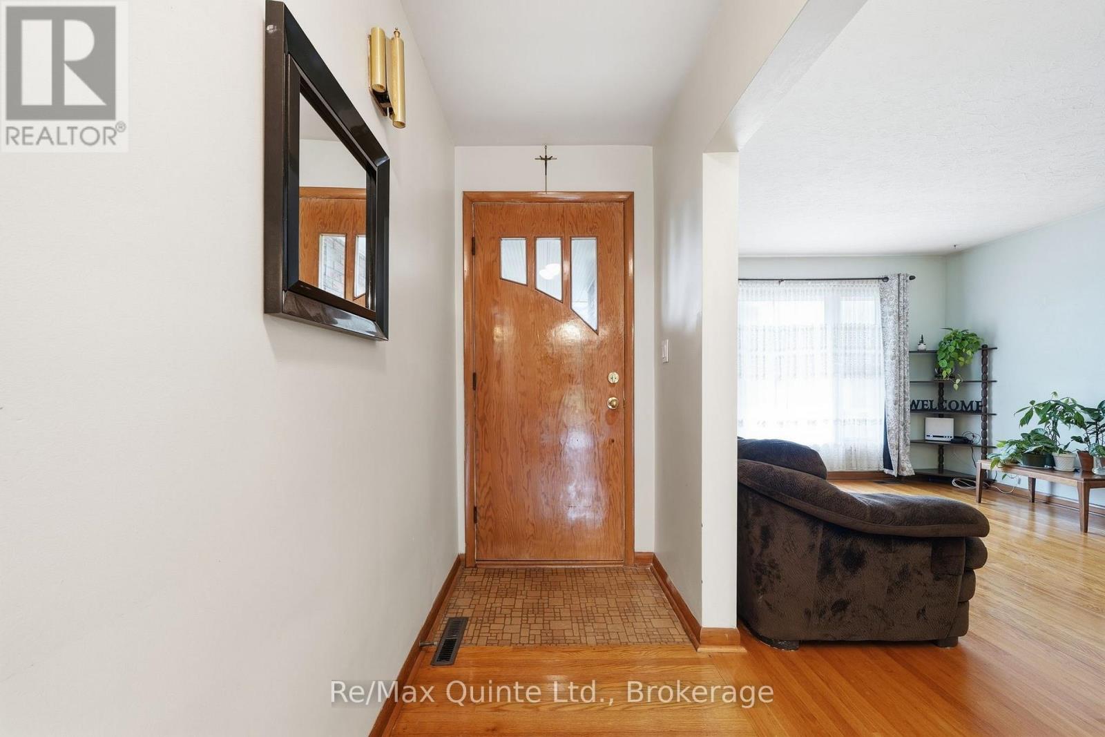 87 ORCHARD DRIVE