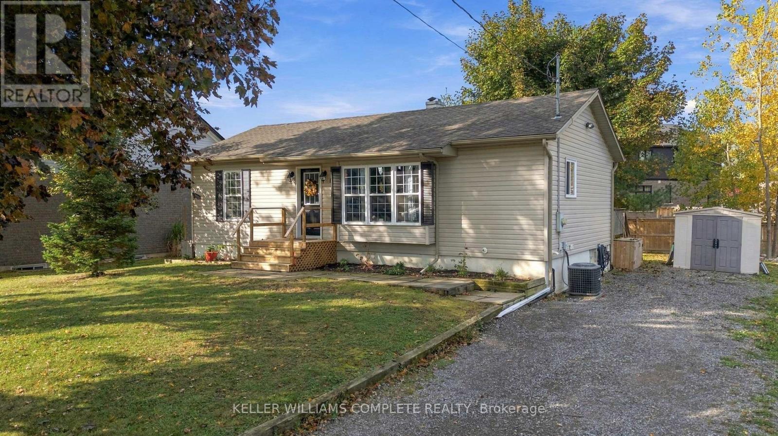 61 PROSPECT POINT ROAD N