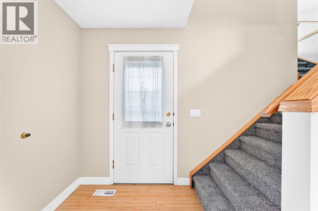 145 Martinvalley Crescent NE