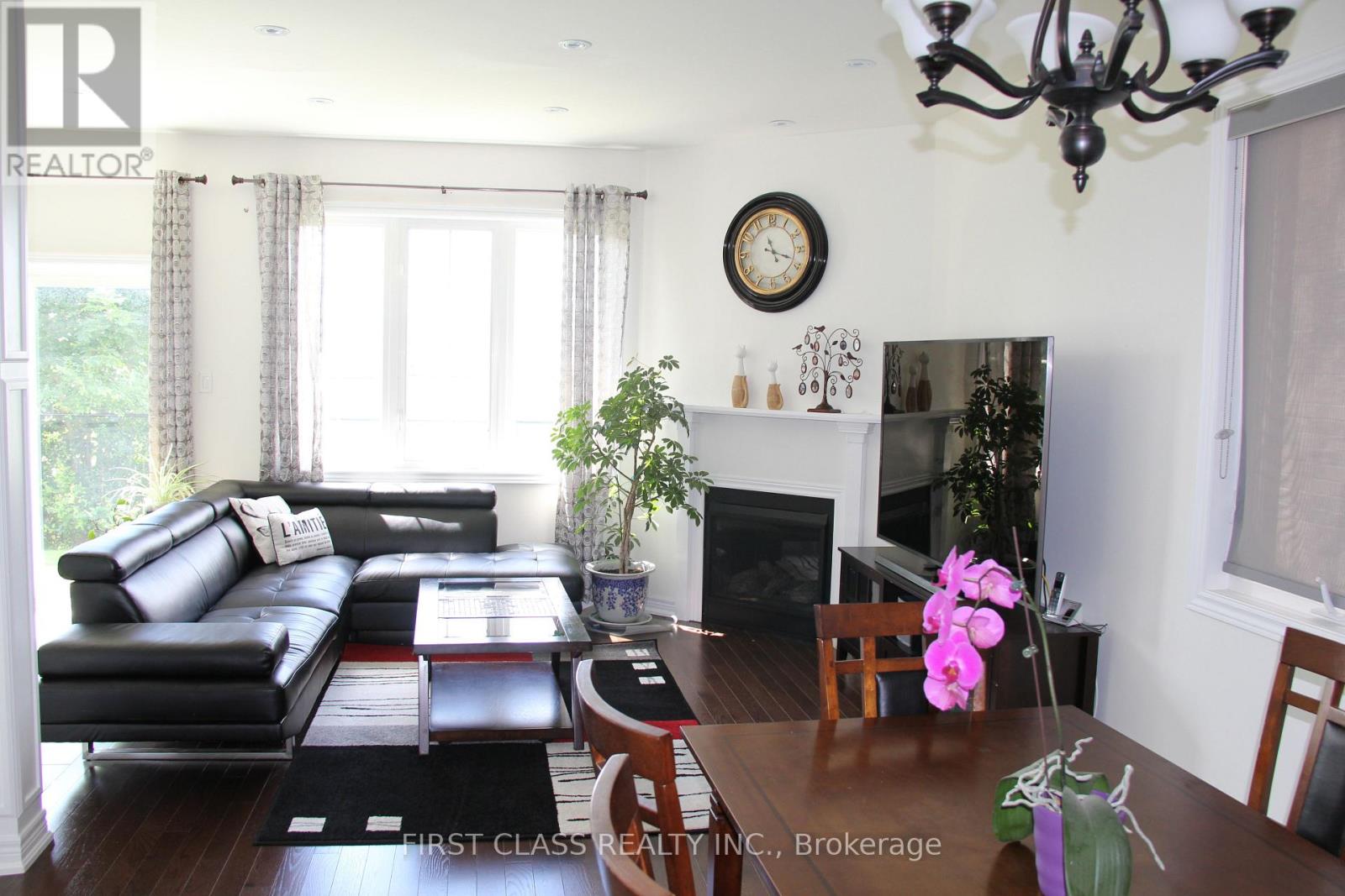 69 PROMENADE DRIVE