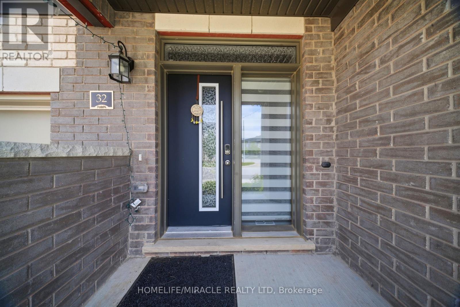 32 - 166 DEERPATH DRIVE