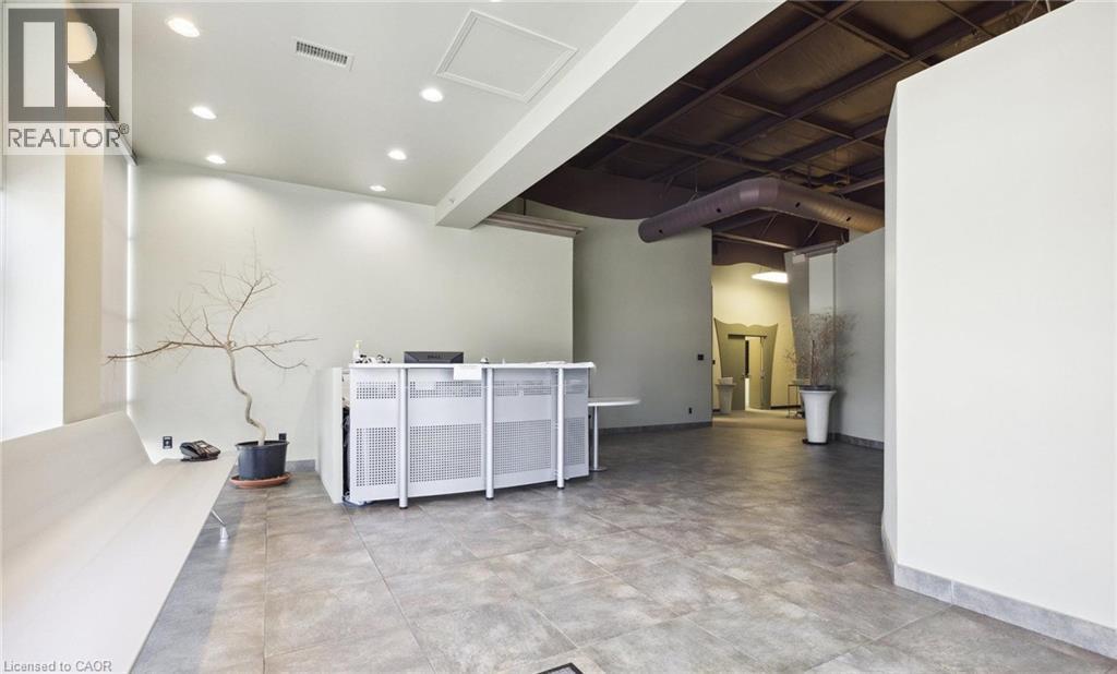 555 BARTON Street