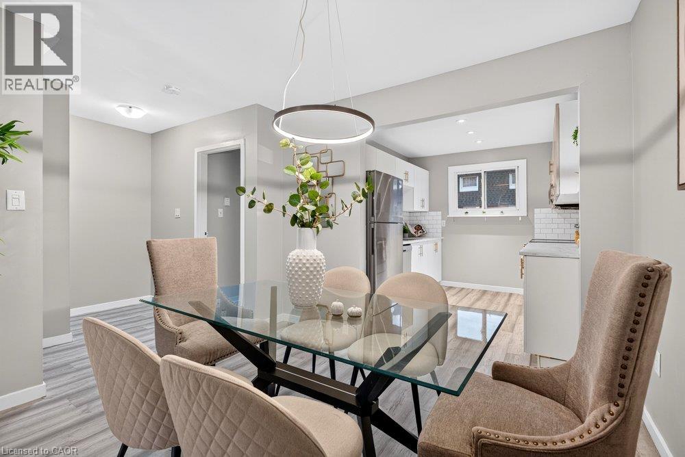 21 ROSEDALE Court