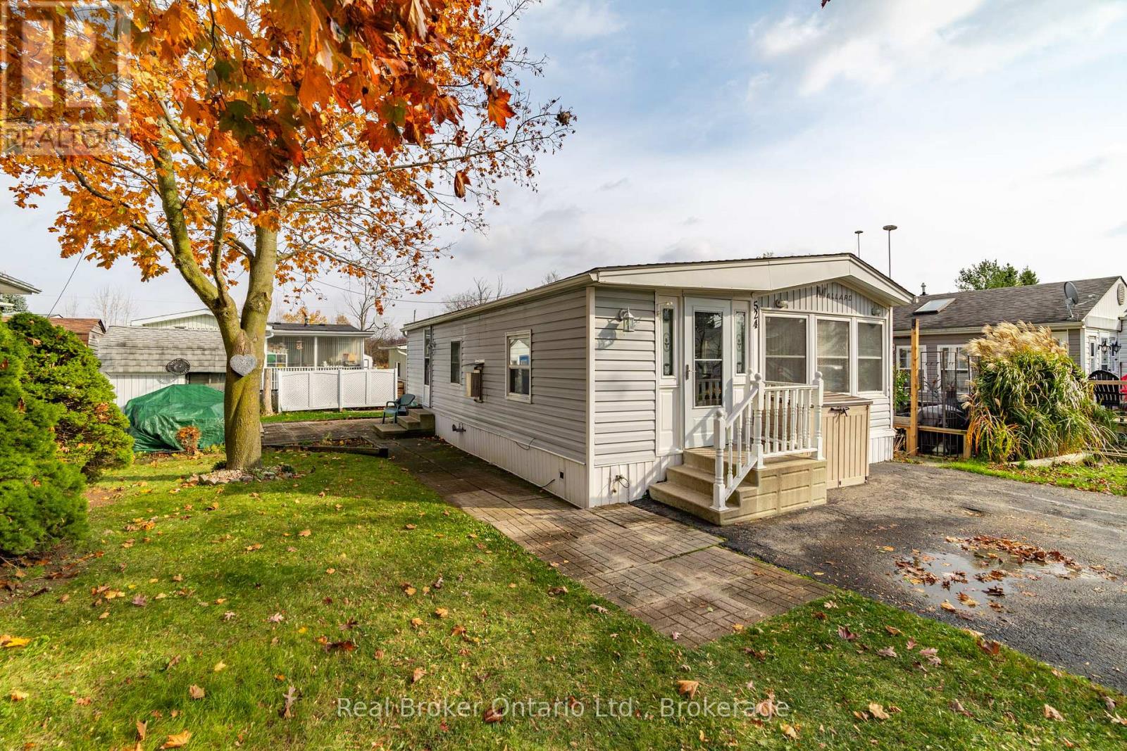 524 POPLAR PLACE