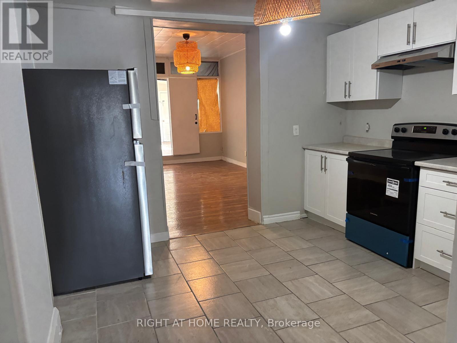 UPPER - 505 OAKWOOD AVENUE