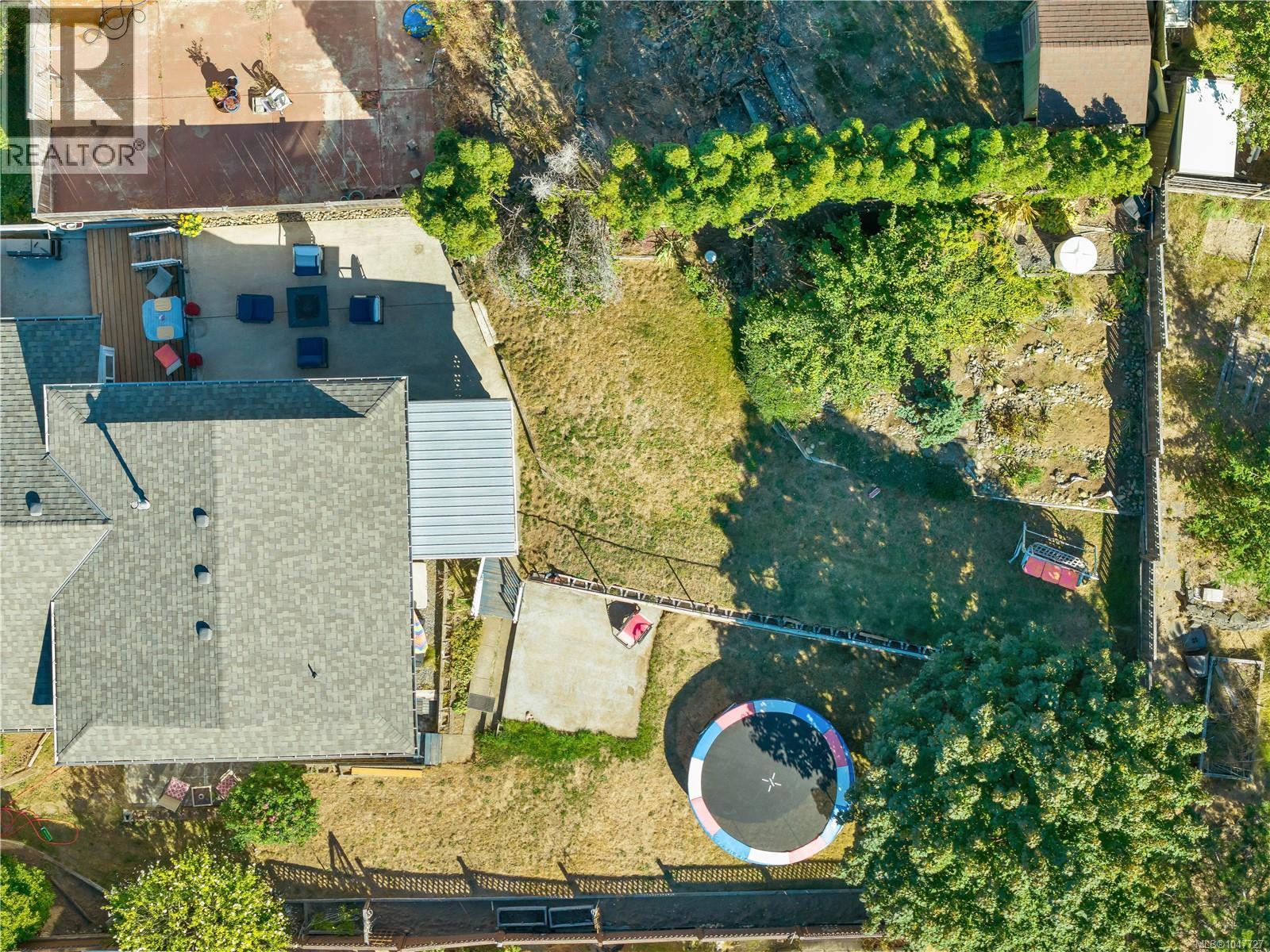 825 Pinecrest Rd