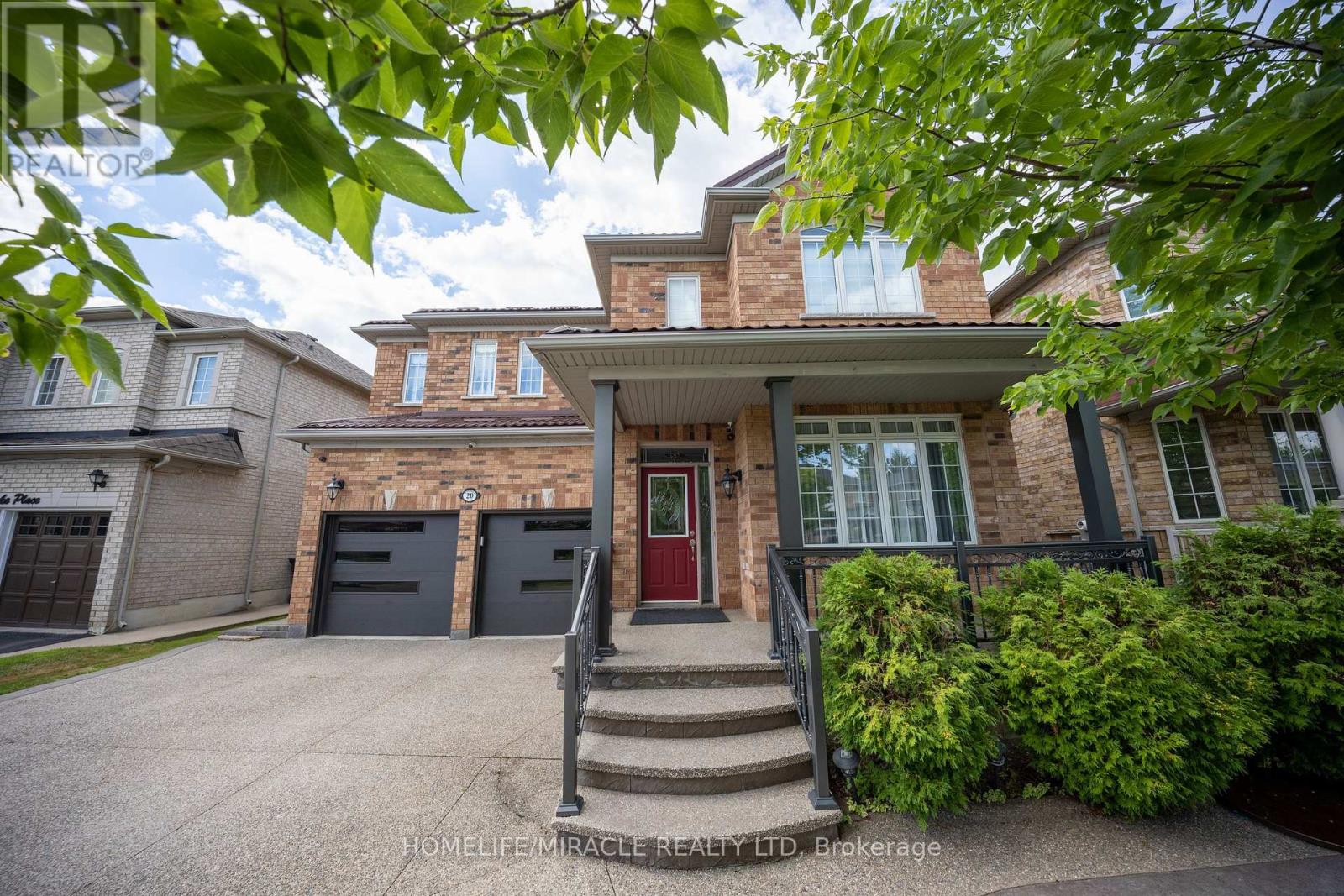 20 REVELSTOKE PLACE