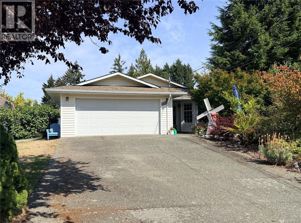 555 HOOPER PL, LADYSMITH, BC V9G 1W5 - Image 2535570430.jpeg?d=l