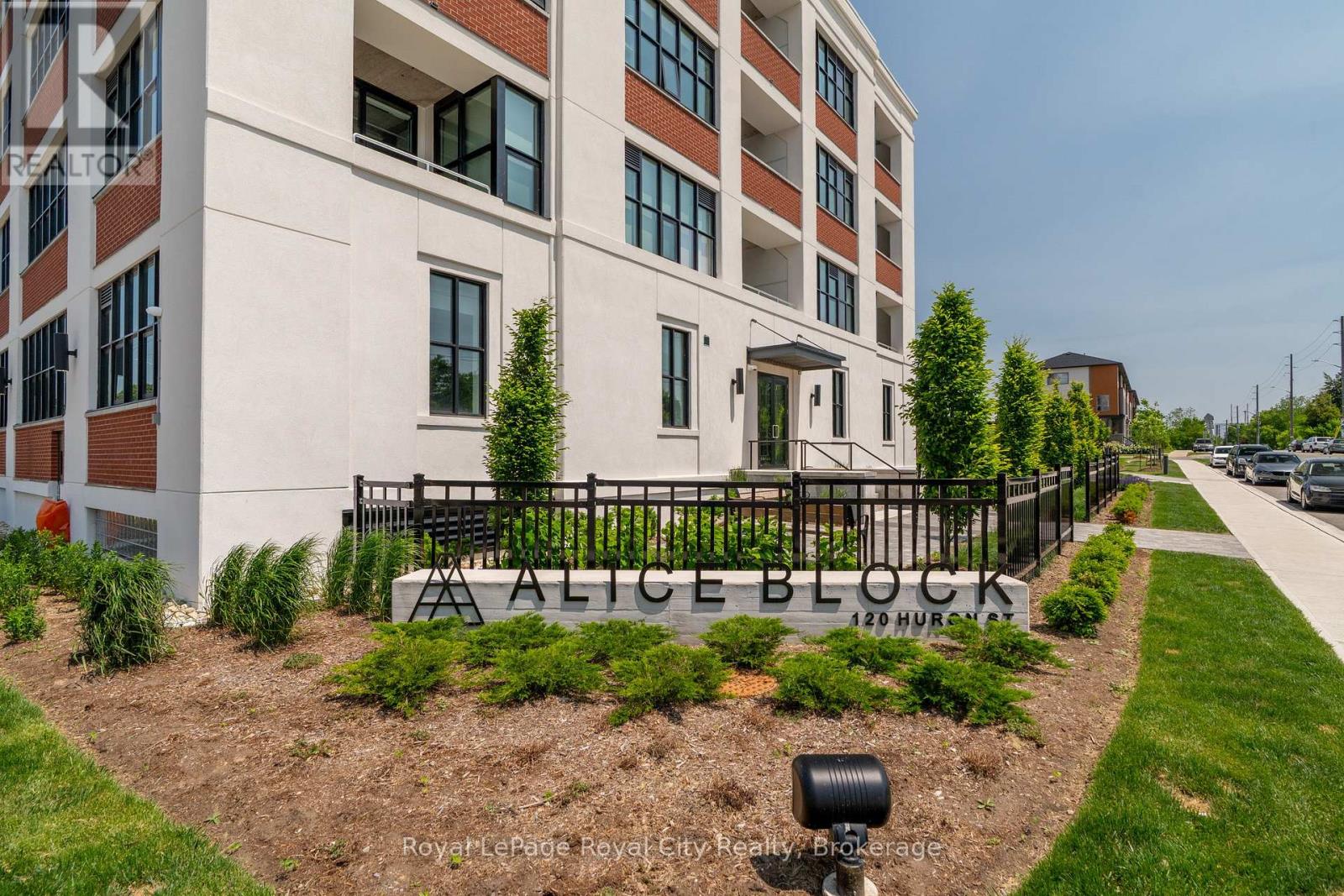 112 - 120 HURON STREET