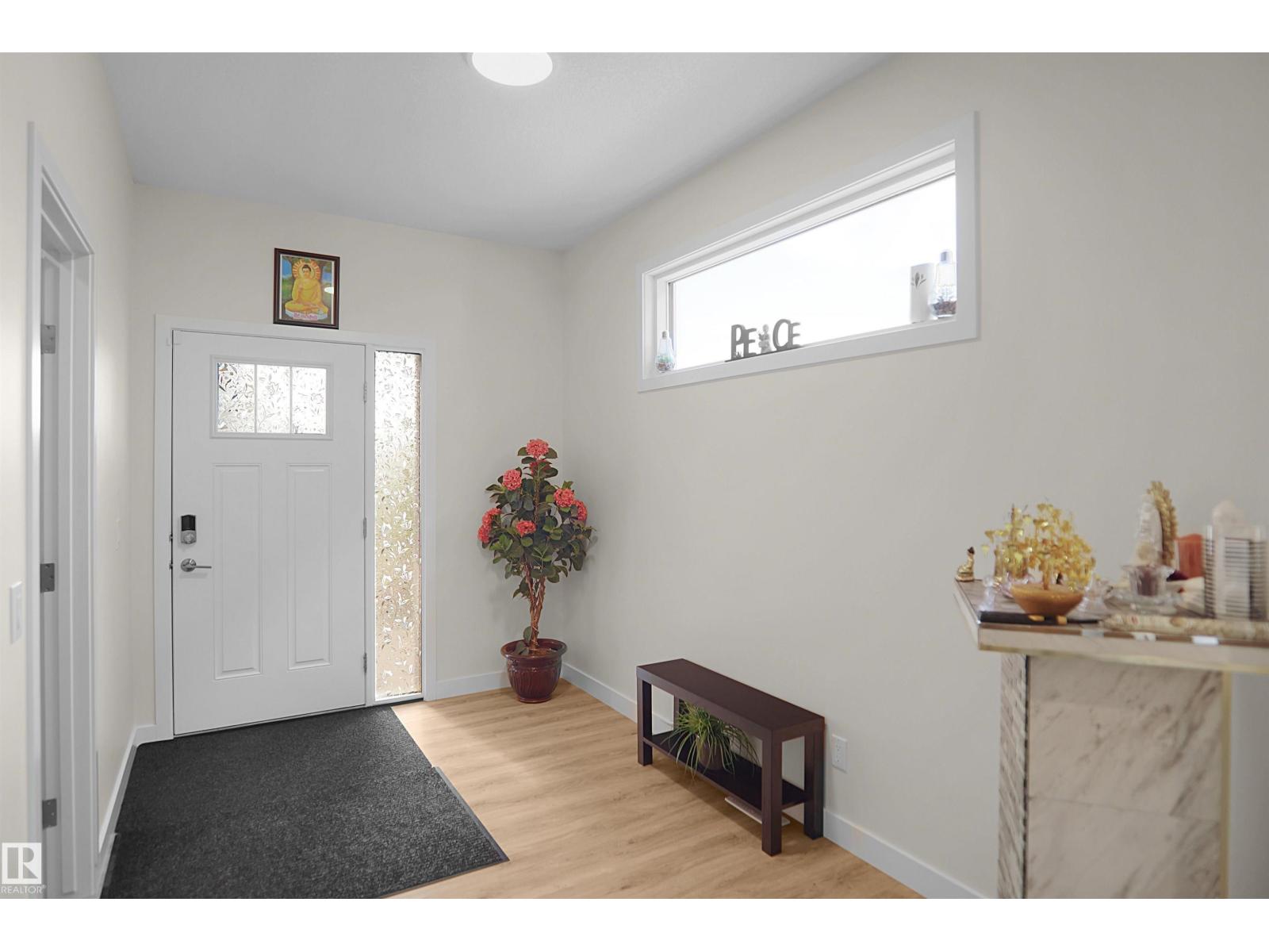 196 EDGEWATER CI