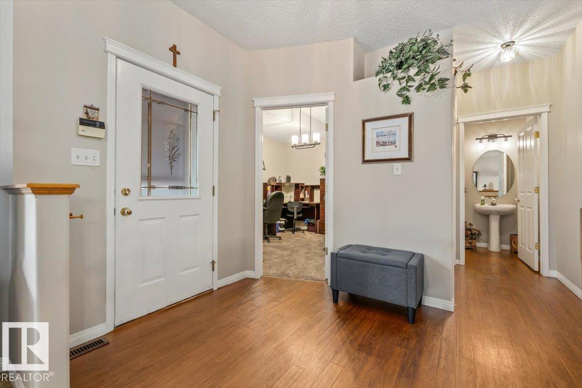 1 Longview PL