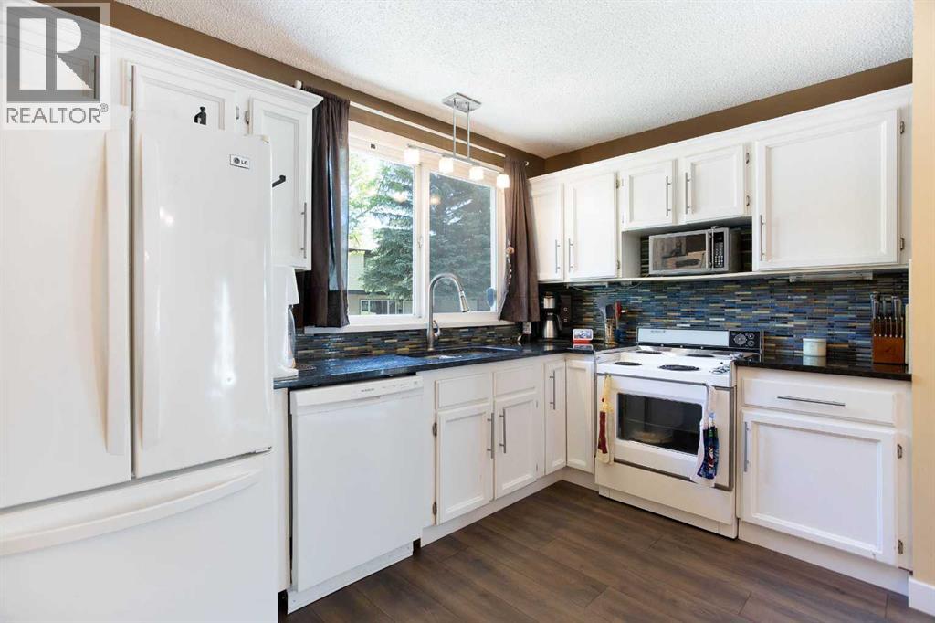 81, 630 Sabrina Road SW