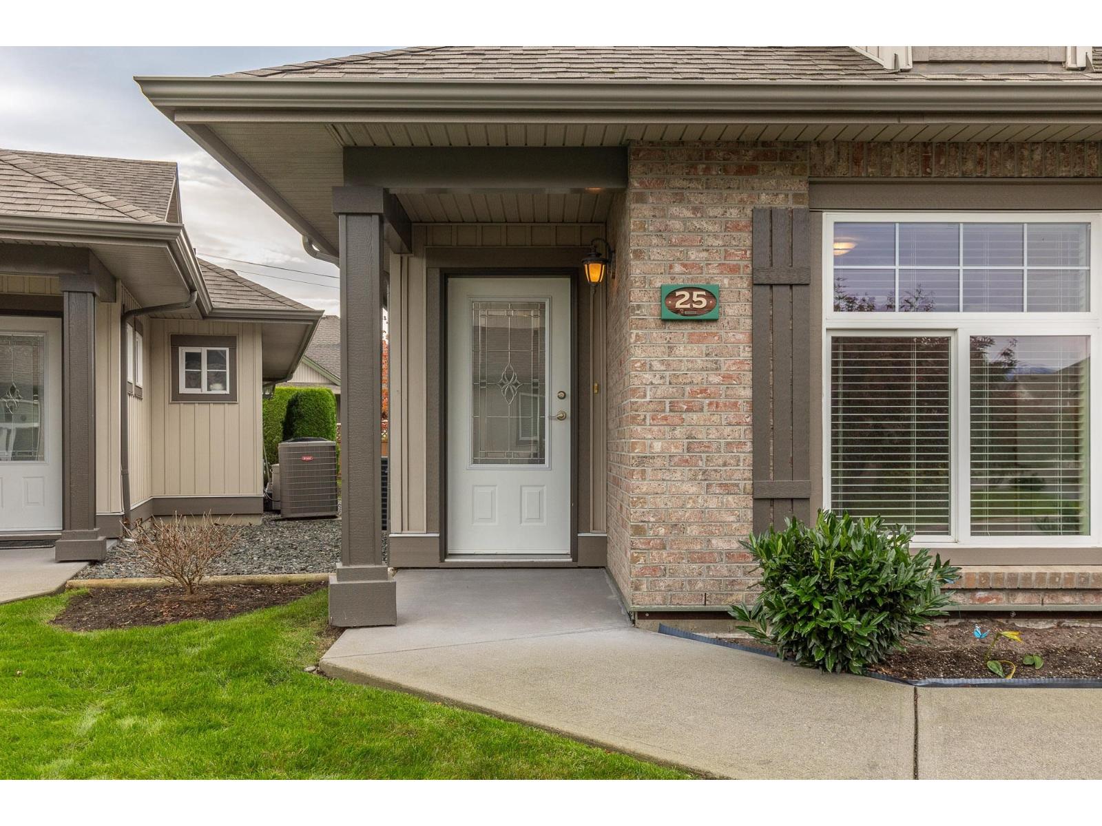 25 45752 STEVENSON ROAD, Sardis South