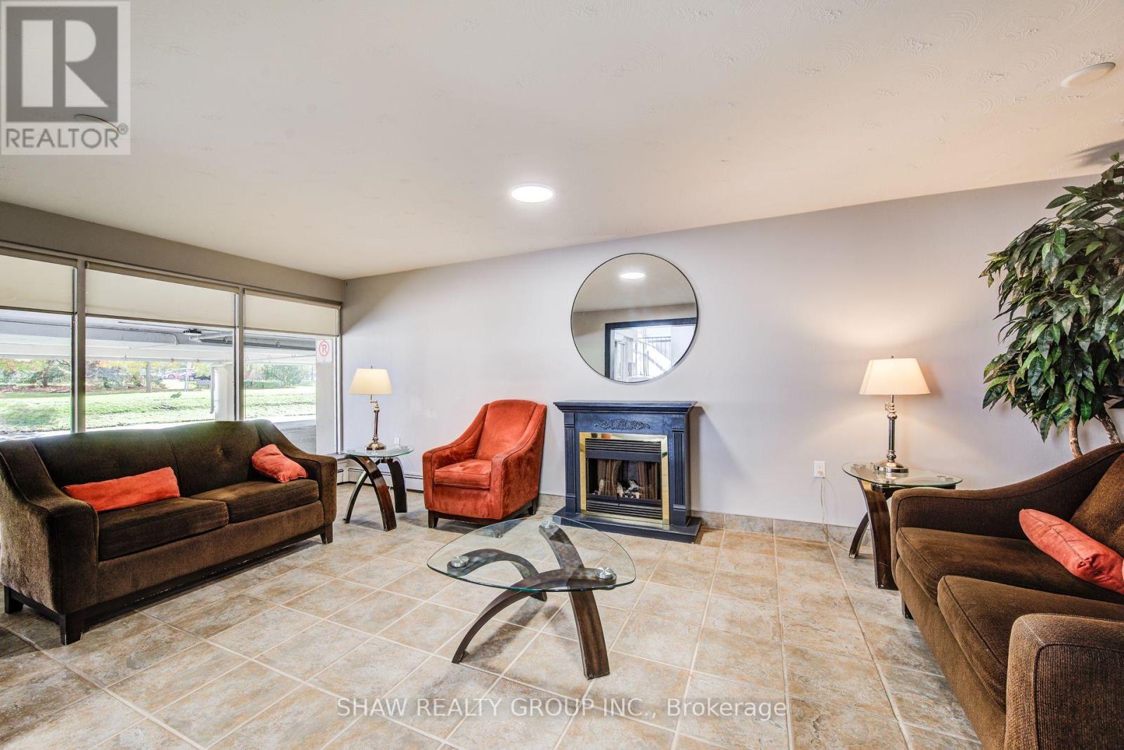 505 - 58 BRIDGEPORT ROAD