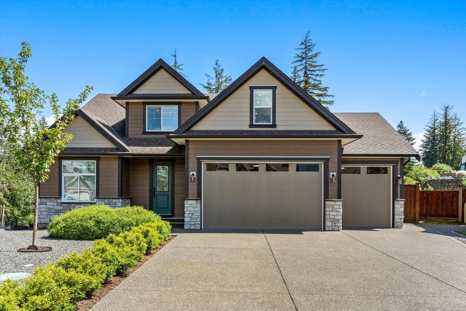 1920 PEREGRINE PLACE, Mt Woodside