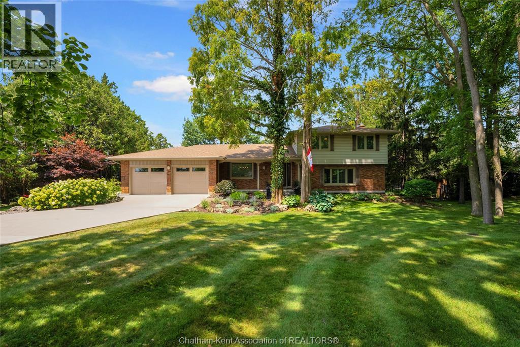 9133 Woodland CRESCENT