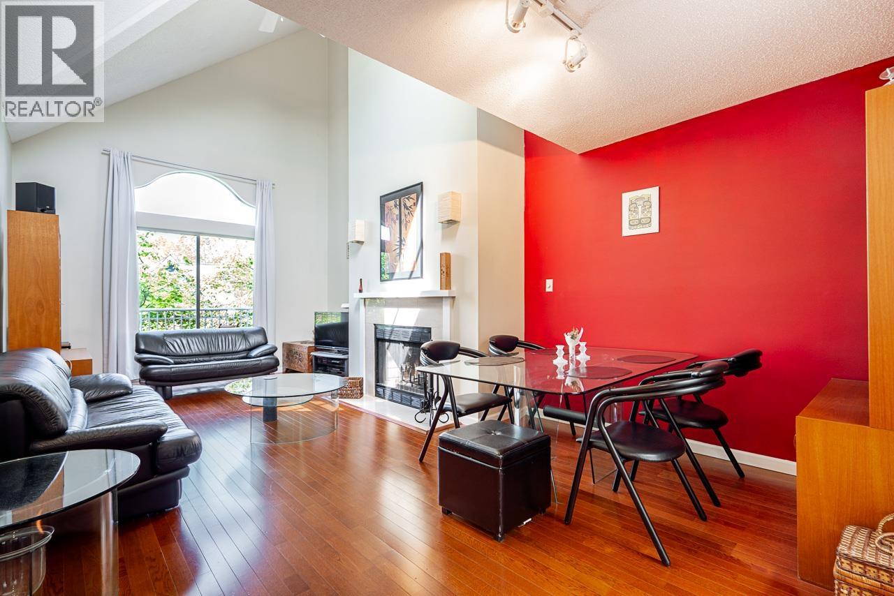 592 W 16TH AVENUE