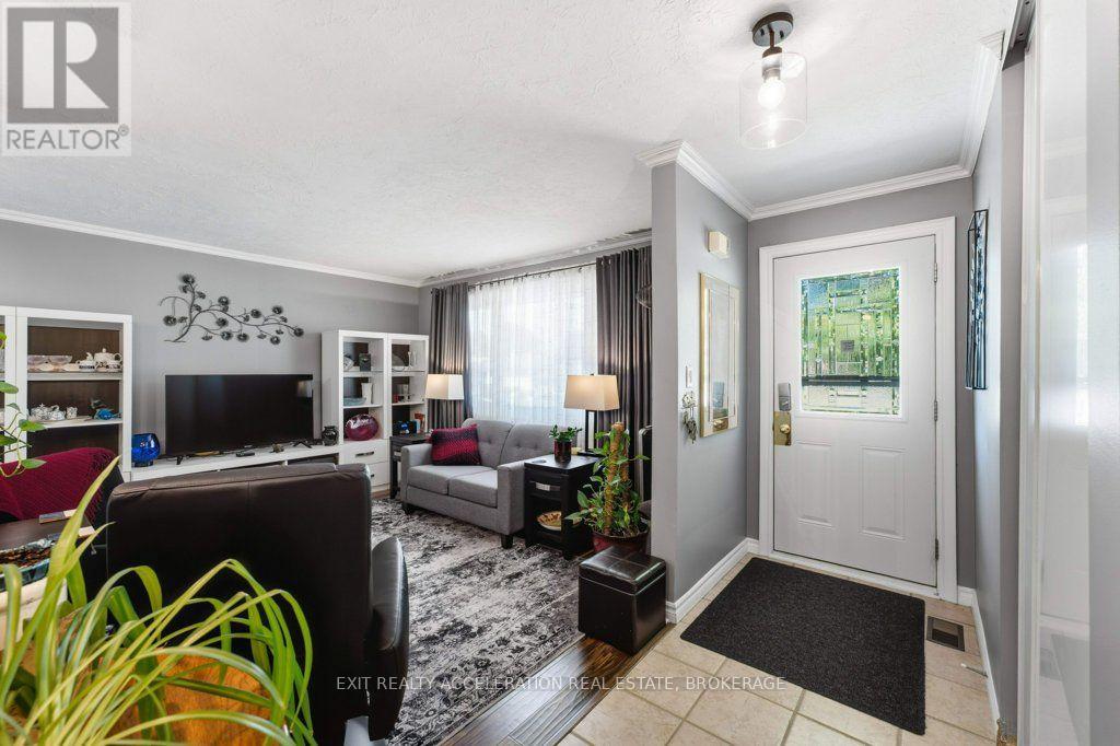 210 UNION STREET - Photo 4