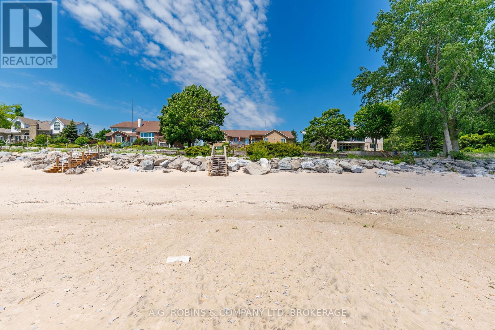 10321 LAKSHORE ROAD W