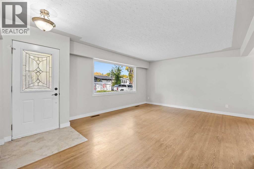 48 Selkirk Drive SW