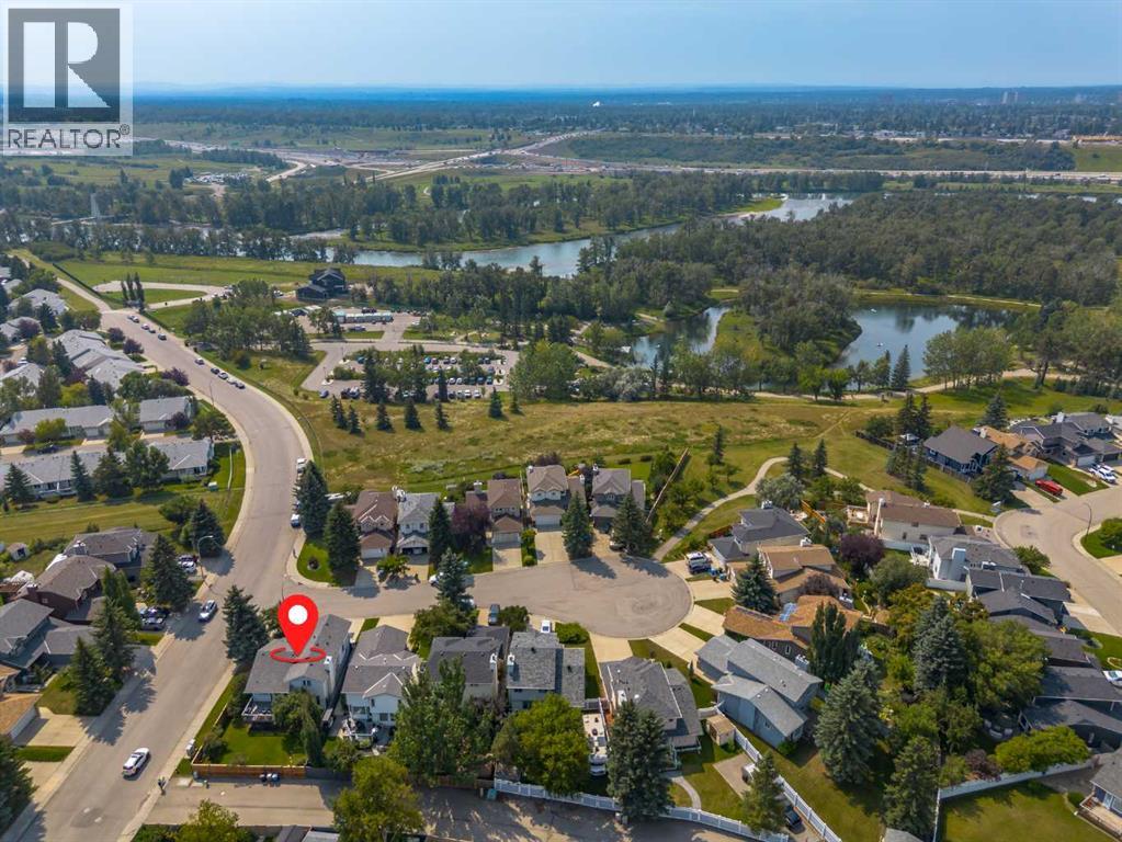 105 Riverview Court SE