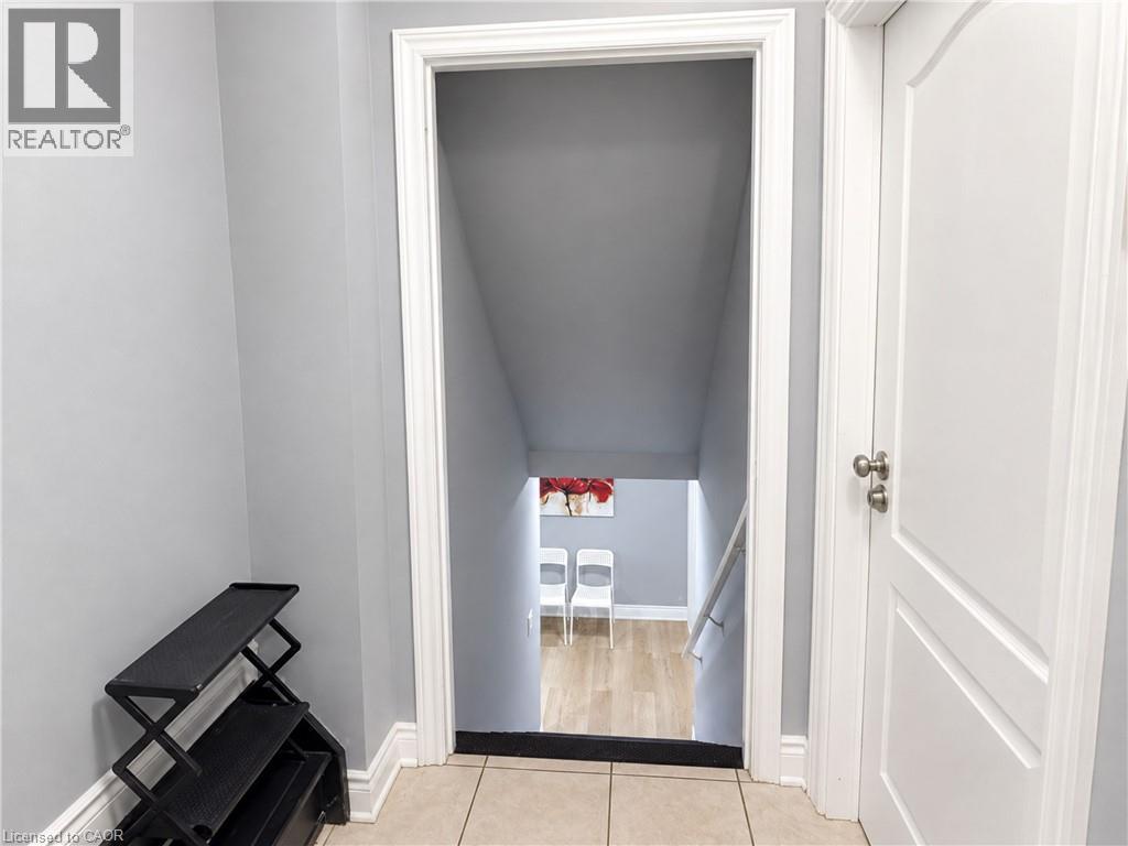 190 BLAIR CREEK Drive Unit# Basement