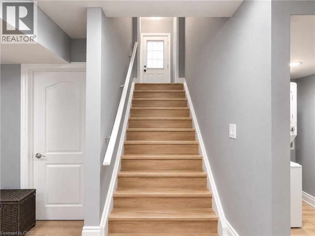 190 BLAIR CREEK Drive Unit# Basement