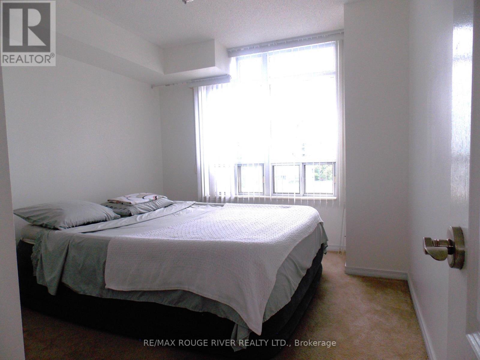 726 - 3650 KINGSTON ROAD
