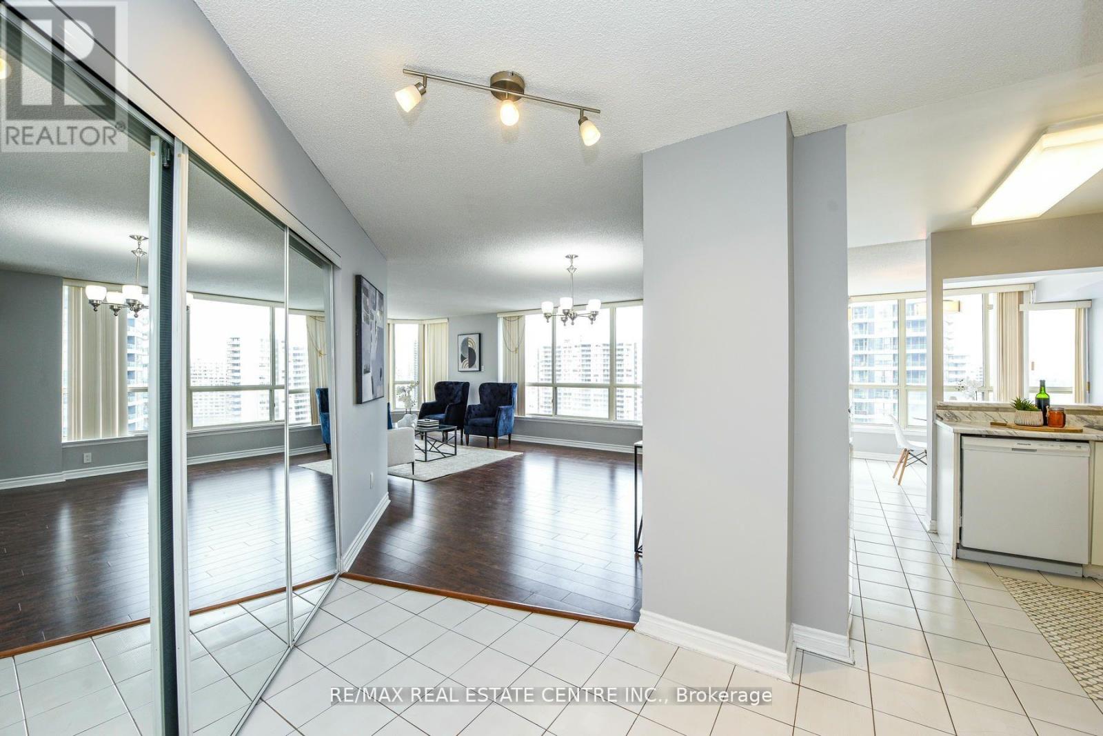 1805 - 55 ELM DRIVE