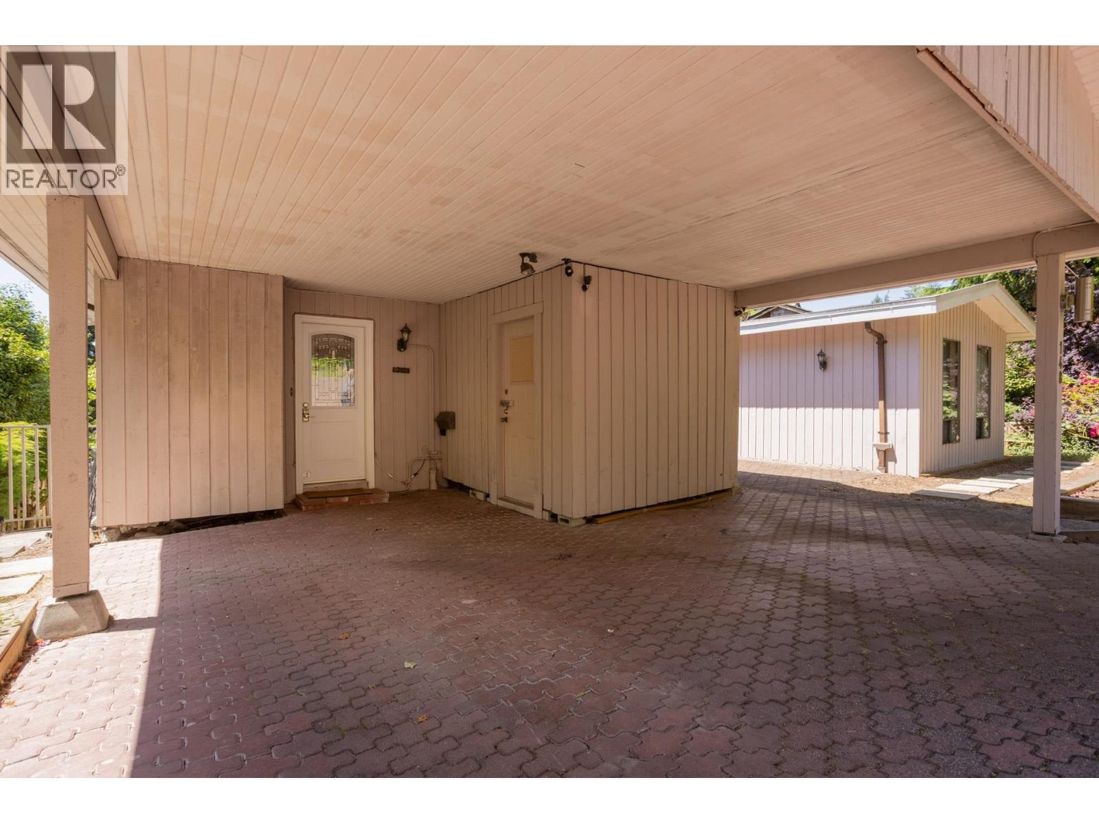 148 ROE DRIVE