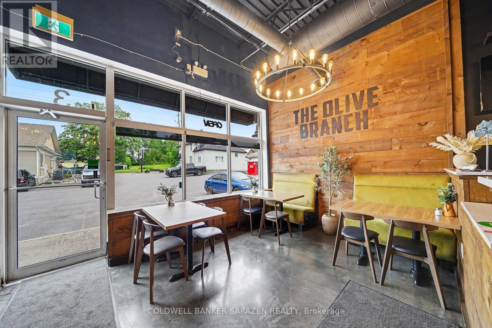 3 - 5556 MANOTICK MAIN STREET