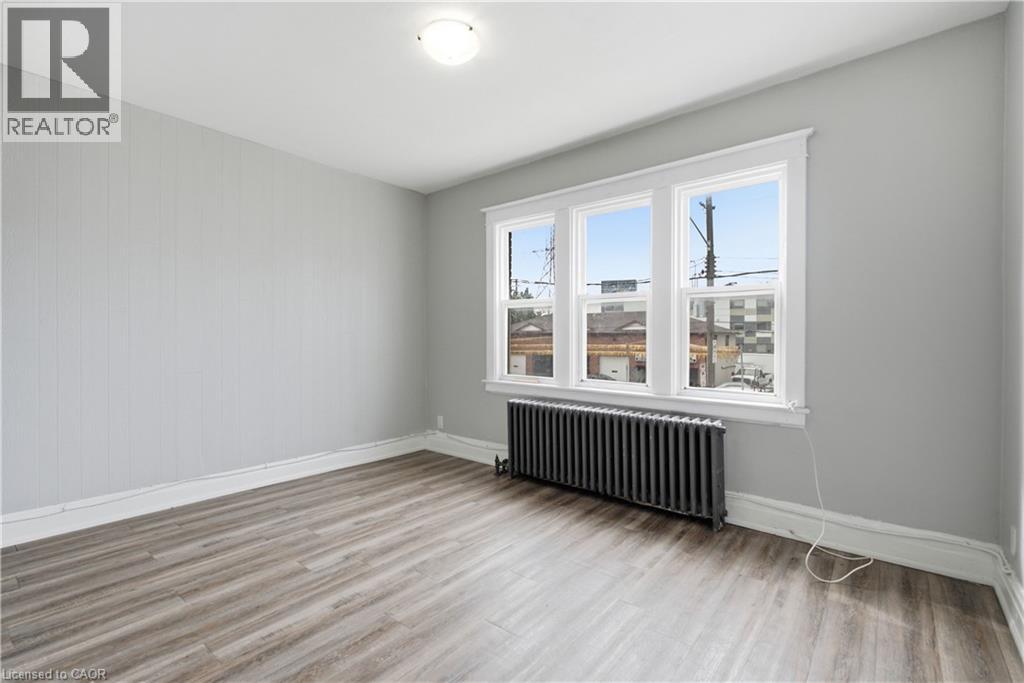 1539-1547 BARTON Street E