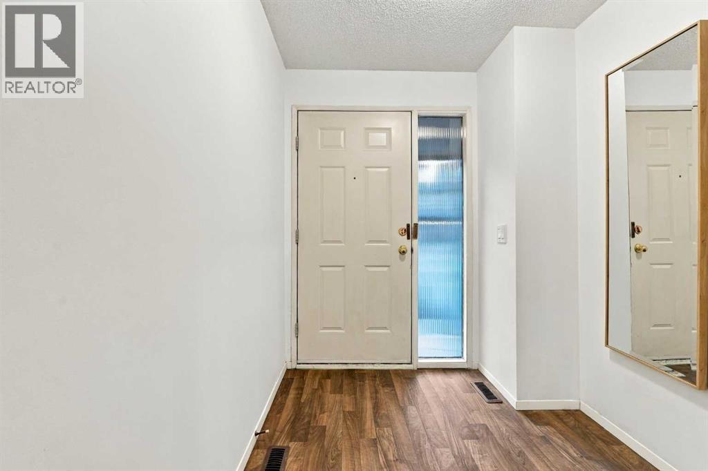 69 Glamis Gardens SW