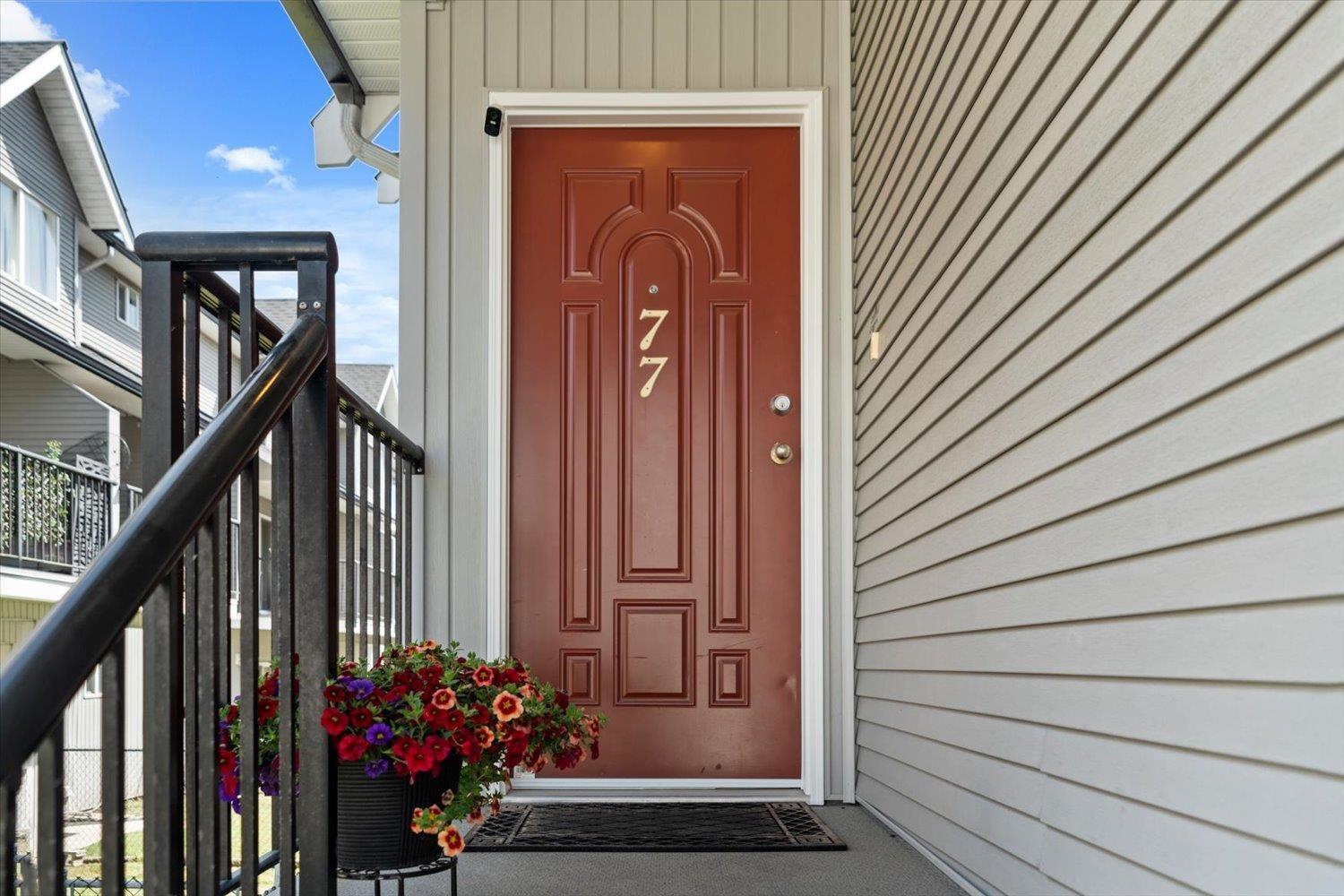 77 8881 WALTERS STREET, Chilliwack Proper South