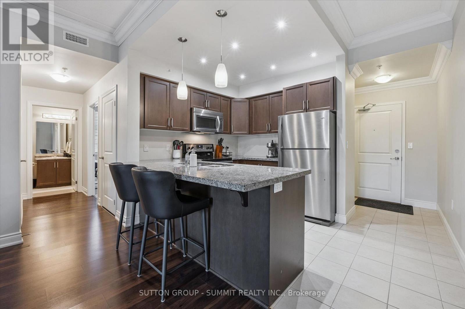242 - 1077 GORDON STREET